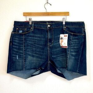 Levi’s Signature Modern Shorts Medium Wash Denim - 22 - New